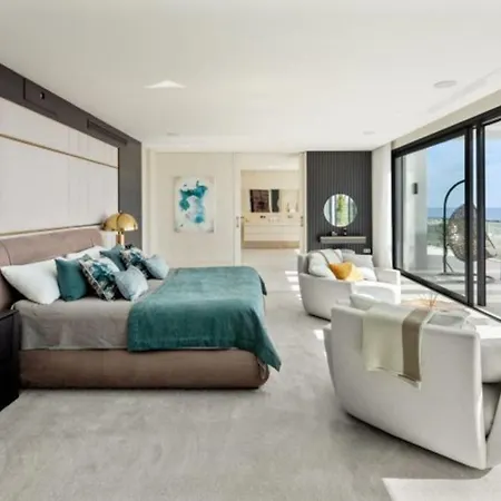 Lägenhet Luxury Contemporary With Panoramic Views *